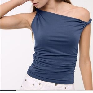 Abercrombie Asymmetrical Twist Top NWT